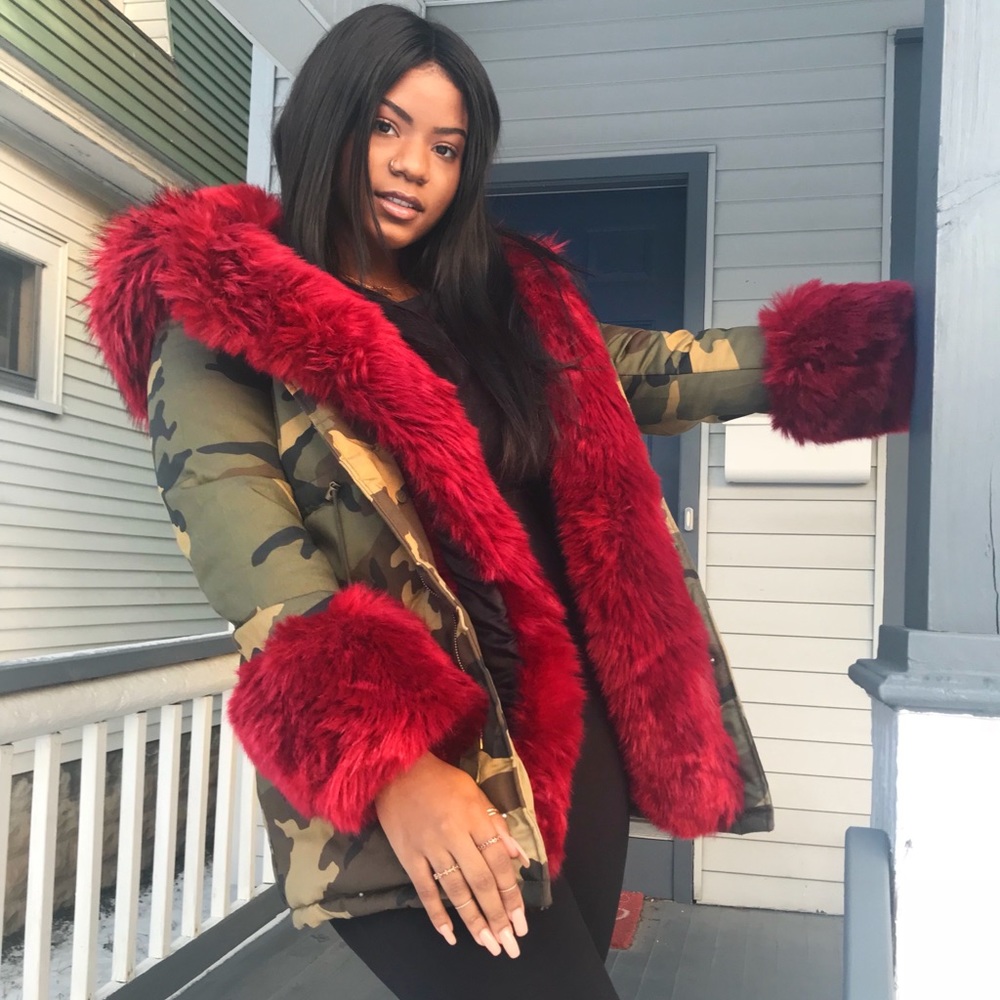 Camo jacket, with fur (removable) trim